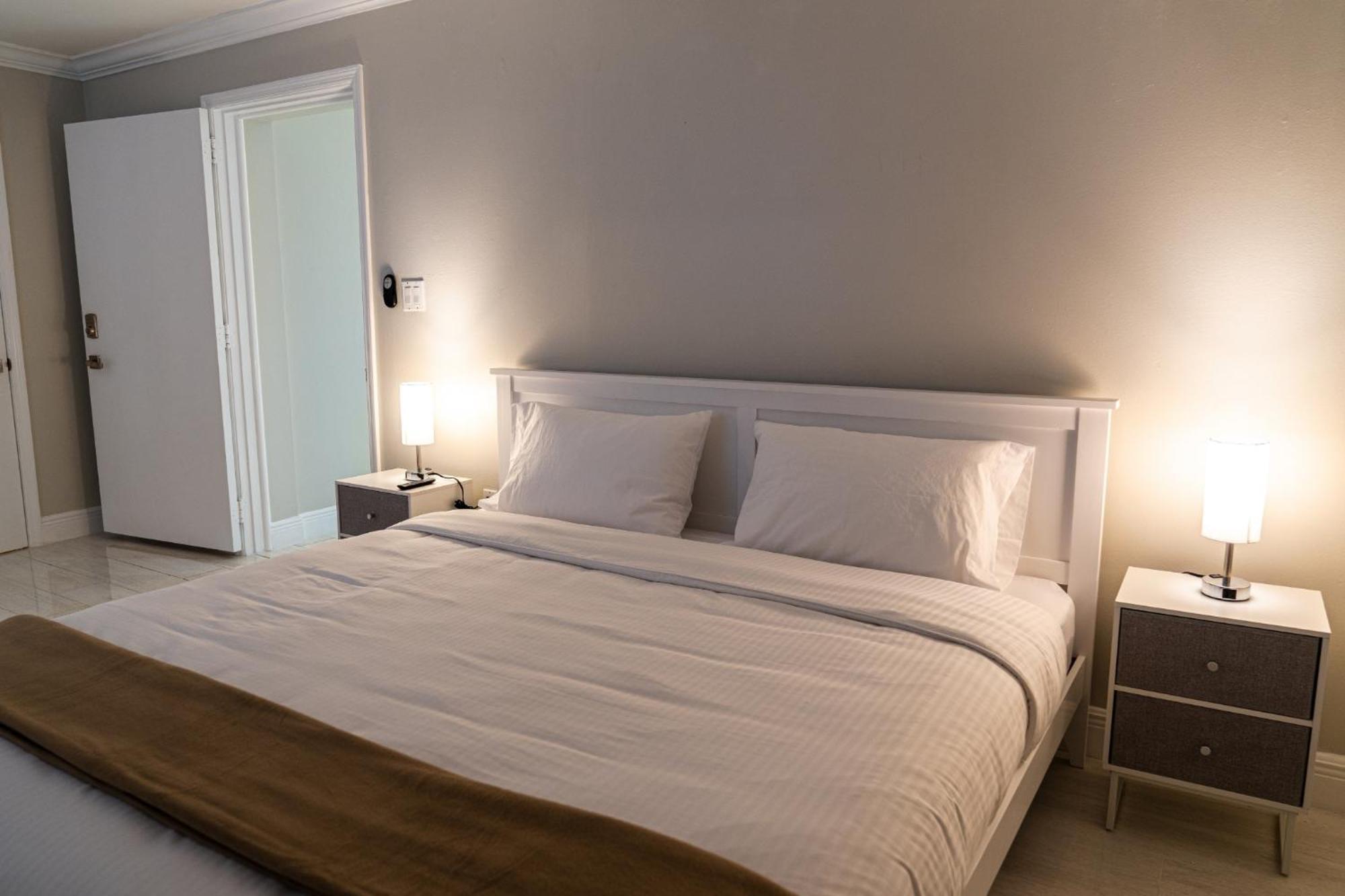 Riverside Luxury Retreat 3b ,3ba Next To Downtown Сasa de vacaciones Miami